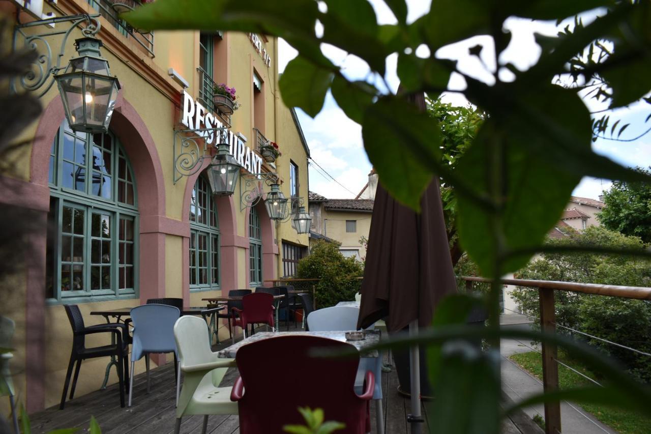 Hotel Le Sauvage ตูร์นุส ภายนอก รูปภาพ