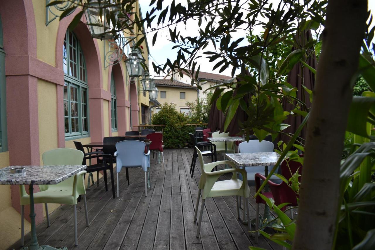 Hotel Le Sauvage ตูร์นุส ภายนอก รูปภาพ