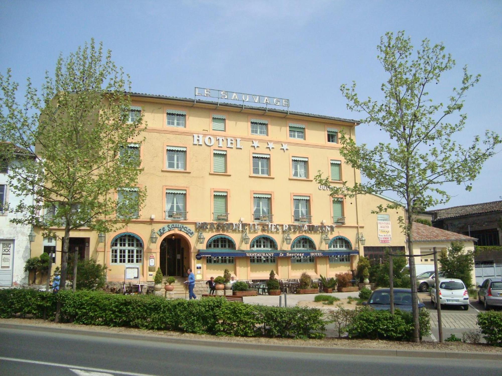 Hotel Le Sauvage ตูร์นุส ภายนอก รูปภาพ