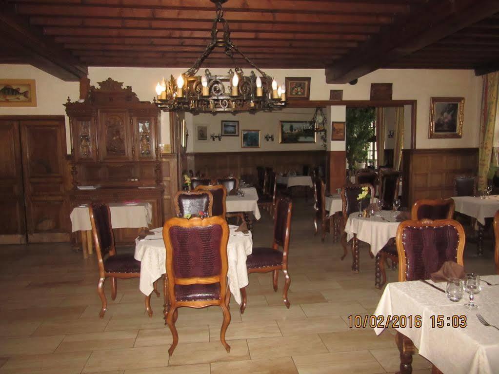 Hotel Le Sauvage ตูร์นุส ภายนอก รูปภาพ