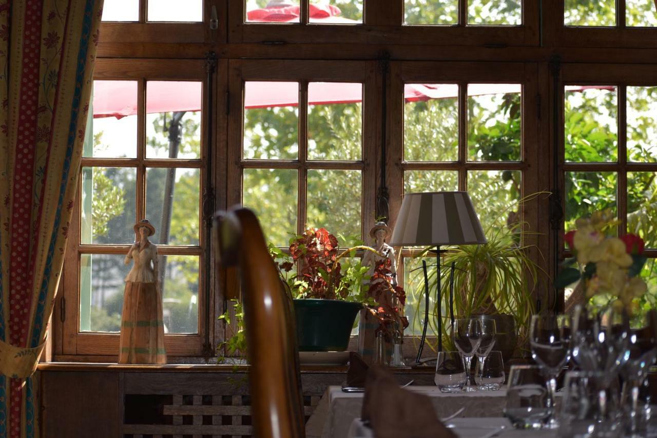 Hotel Le Sauvage ตูร์นุส ภายนอก รูปภาพ